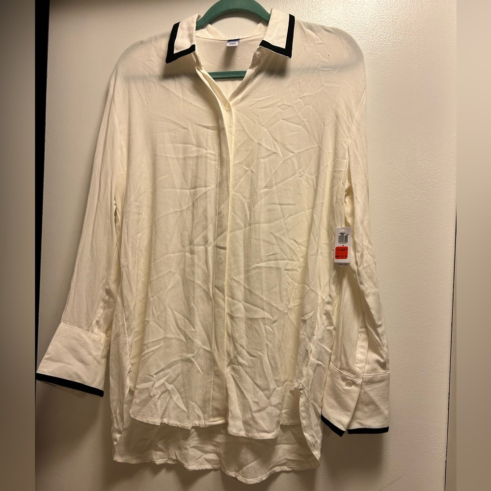 Old Navy Cream Shirt with Black Accents